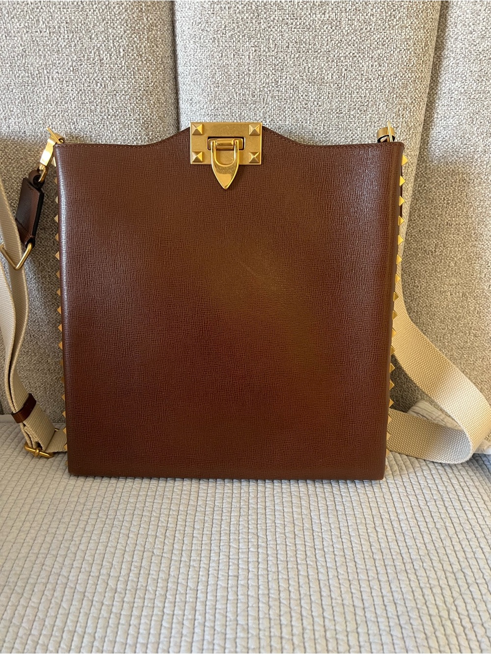 Authentic Valentino messanger crossbody Bag with Gold Hardware